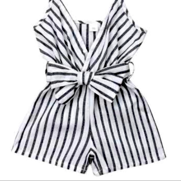 NWT. White & Navy Blue Spaghetti Strap NAUTICAL  Romper. Medium. - Picture 1 of 12